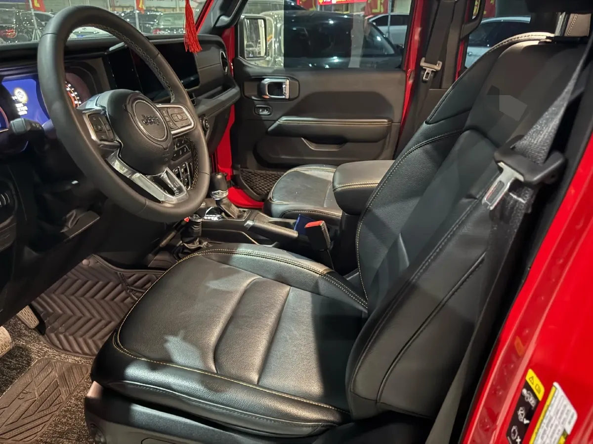 2024 Jeep Wrangler 2.0T 266HP L4 8AT,autocango,china used car exporter,china ev exporter,chinese used car exporter,chinese used ev exporter