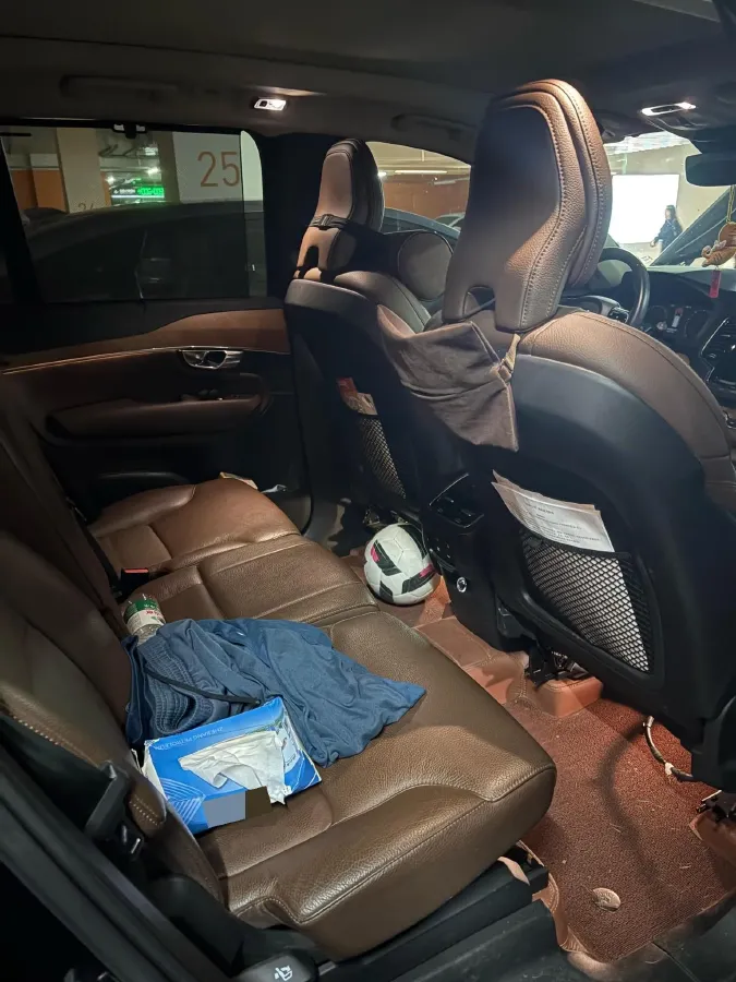 2020 Volvo XC90 2.0T 310HP L4 8AT,autocango,china used car exporter,china ev exporter,chinese used car exporter,chinese used ev exporter