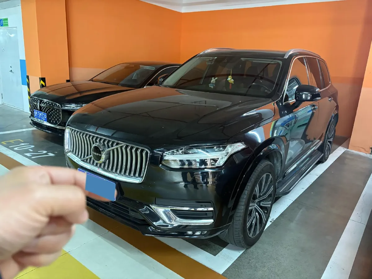 2020 Volvo XC90 2.0T 310HP L4 8AT,autocango,china used car exporter,china ev exporter,chinese used car exporter,chinese used ev exporter