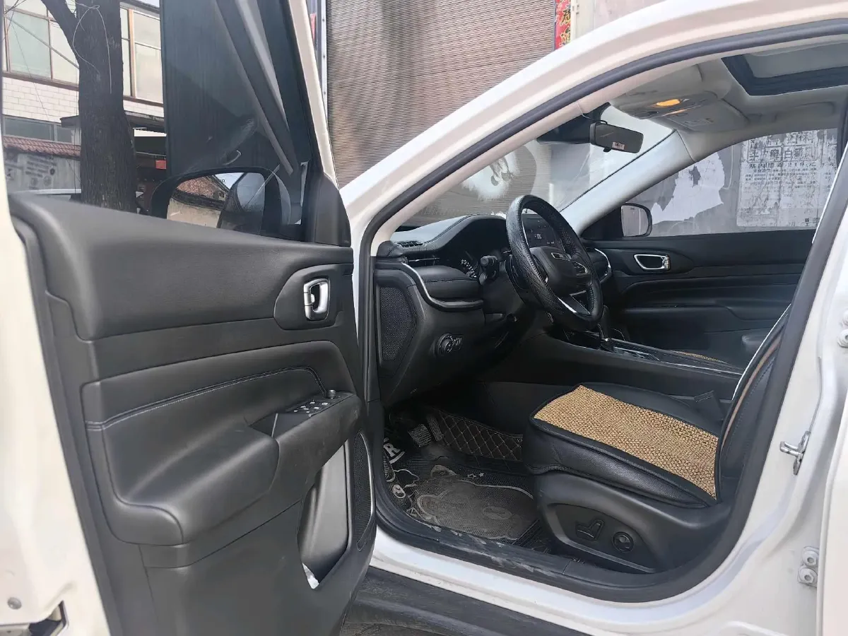 2021 Jeep Compass 1.3T 173HP L4 7DCT,autocango,china used car exporter,china ev exporter,chinese used car exporter,chinese used ev exporter