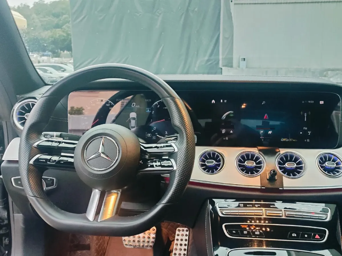 2021 Mercedes-Benz E Class 2.0T 258HP L4 9AT,autocango,china used car exporter,china ev exporter,chinese used car exporter,chinese used ev exporter