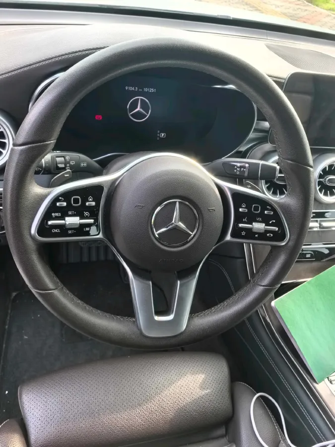 2020 Mercedes-Benz GLC Class 2.0T 258HP L4 9AT,autocango,china used car exporter,china ev exporter,chinese used car exporter,chinese used ev exporter