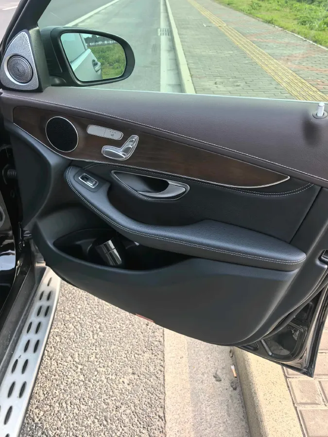 2020 Mercedes-Benz GLC Class 2.0T 258HP L4 9AT,autocango,china used car exporter,china ev exporter,chinese used car exporter,chinese used ev exporter