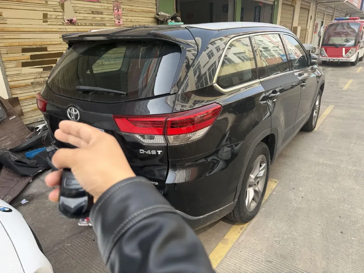 2018 Toyota Highlander 2.0T 220HP L4 6AT,autocango,china used car exporter,china ev exporter,chinese used car exporter,chinese used ev exporter