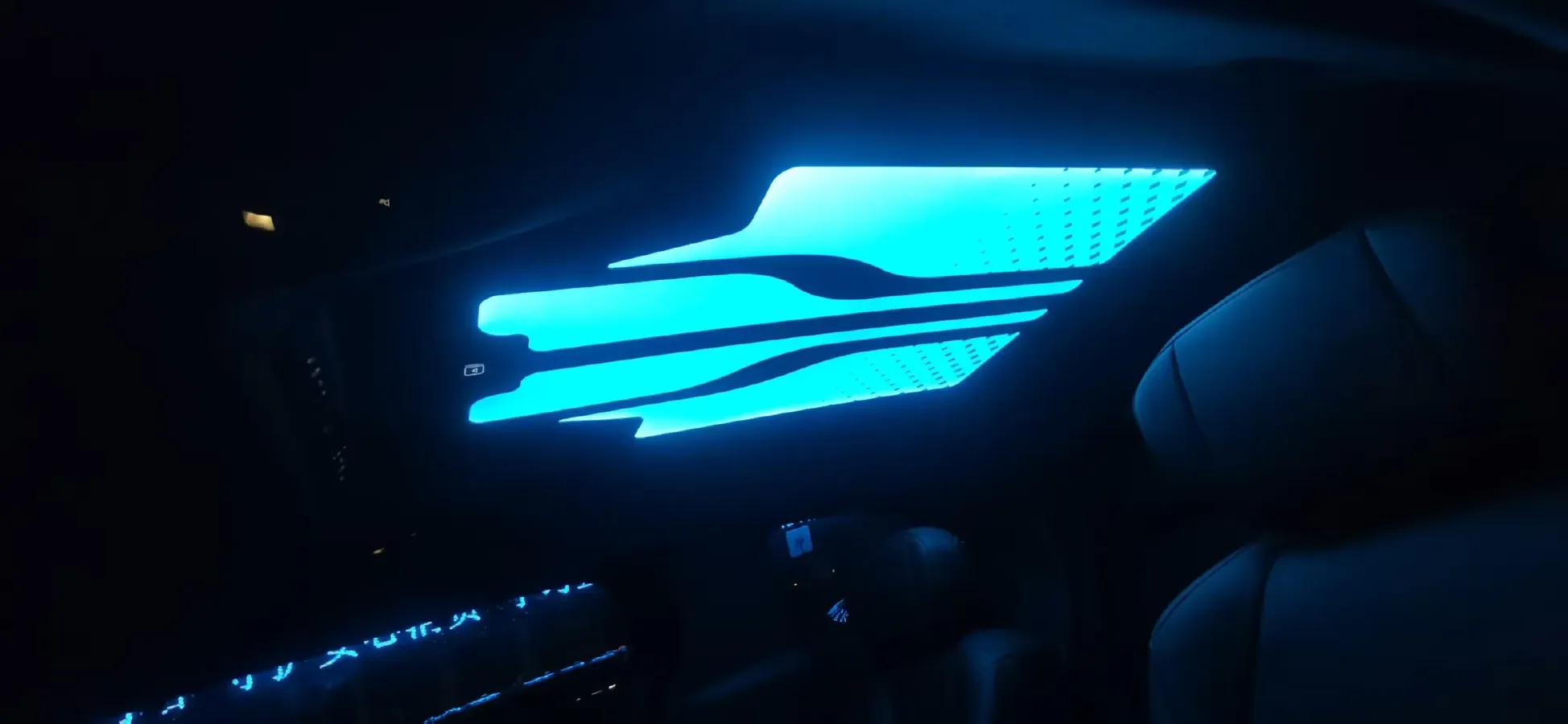 2023 Toyota Sienna 2.5L 189HP L4 E-CVT Hybrid,autocango,china used car exporter,china ev exporter,chinese used car exporter,chinese used ev exporter