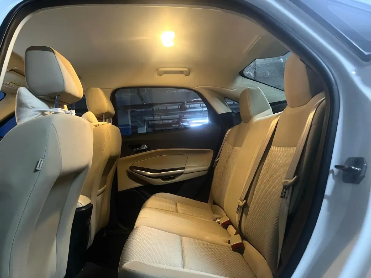 2017 Ford Escort 1.5L 113HP L4 6AT,autocango,china used car exporter,china ev exporter,chinese used car exporter,chinese used ev exporter