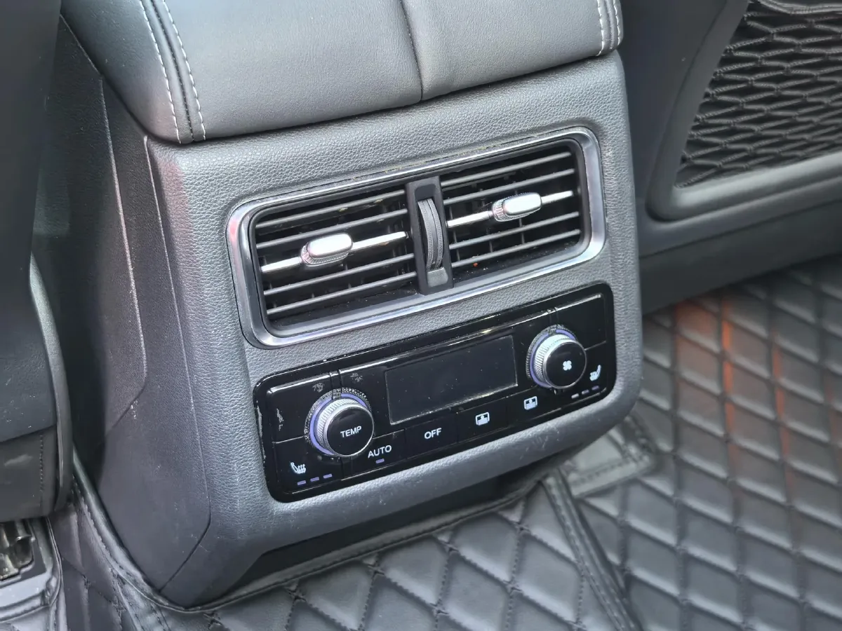 2022 HongQi HS7 3.0T 337HP V6 8AT,autocango,china used car exporter,china ev exporter,chinese used car exporter,chinese used ev exporter