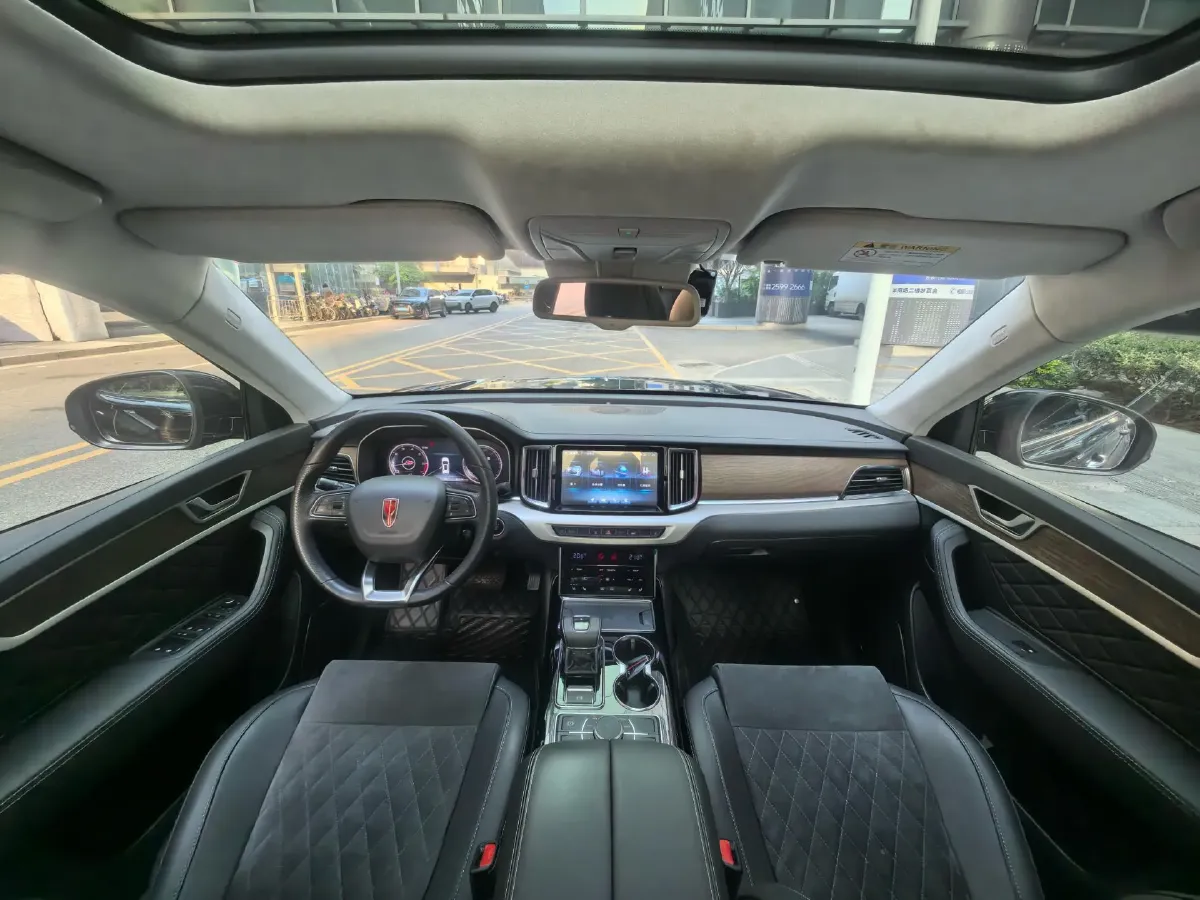 2022 HongQi HS7 3.0T 337HP V6 8AT,autocango,china used car exporter,china ev exporter,chinese used car exporter,chinese used ev exporter