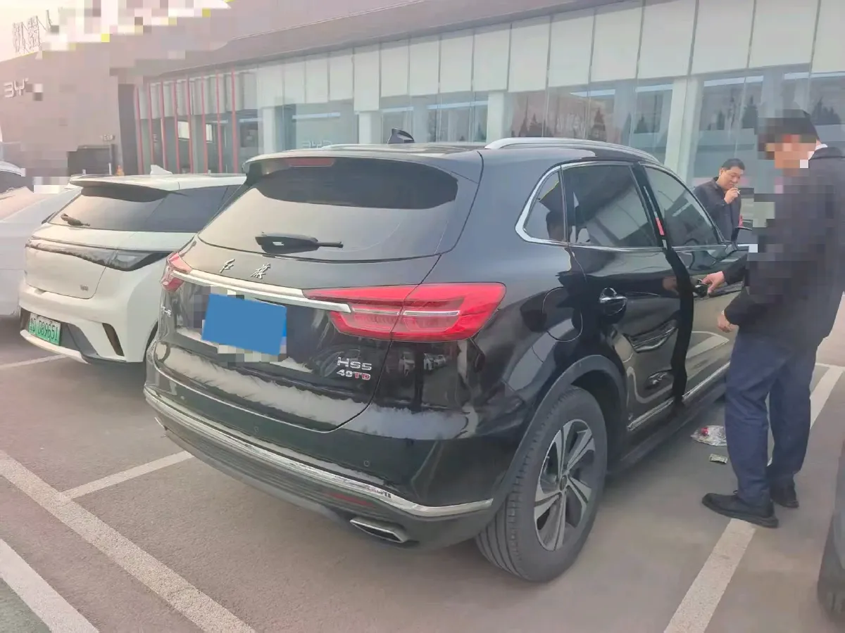 2022 HongQi HS5 2.0T 224HP L4 6AT,autocango,china used car exporter,china ev exporter,chinese used car exporter,chinese used ev exporter