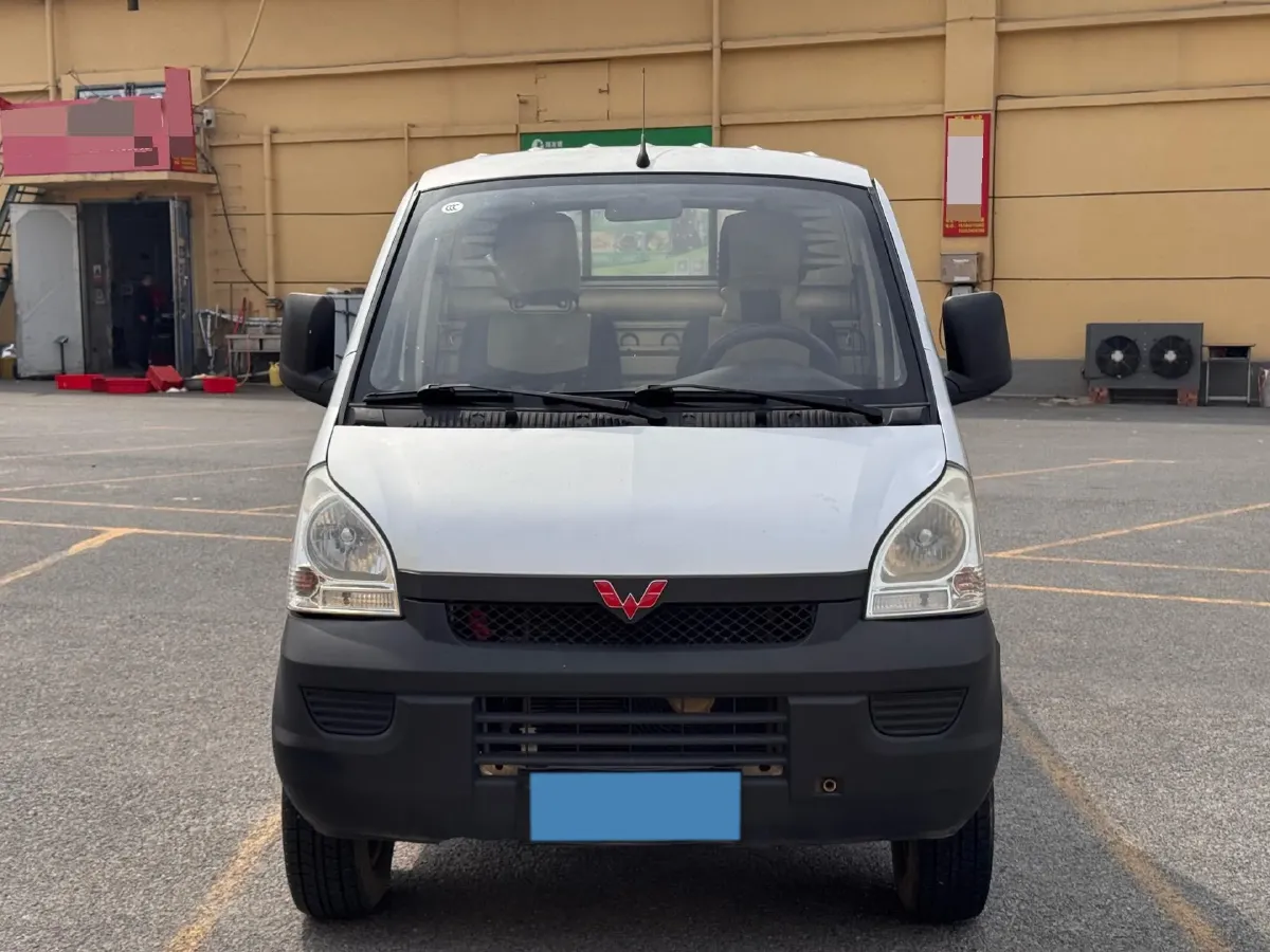 2019 WuLing RongGuang Mini Truck 1.5L 107HP L4 5MT,autocango,china used car exporter,china ev exporter,chinese used car exporter,chinese used ev exporter