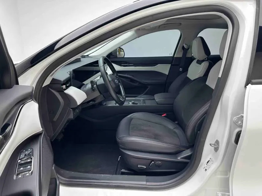 2022 Ford Mondeo 2.0T 238HP L4 8AT,autocango,china used car exporter,china ev exporter,chinese used car exporter,chinese used ev exporter