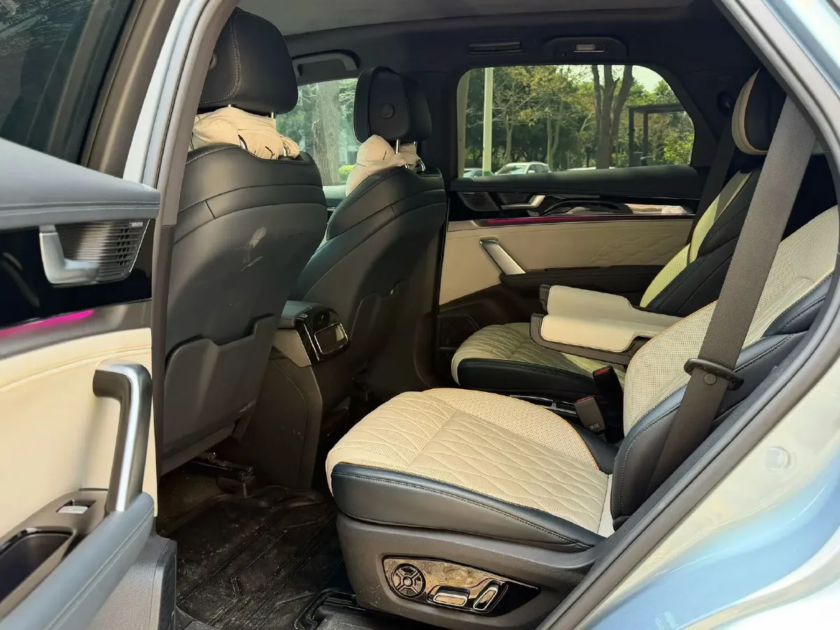 2022 Roewe iMAX8 BEV 90KWH,autocango,china used car exporter,china ev exporter,chinese used car exporter,chinese used ev exporter