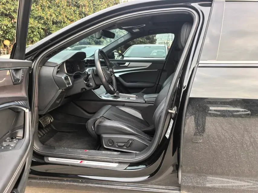 2021 Audi A6L 3.0T 340HP V6 7DCT,autocango,china used car exporter,china ev exporter,chinese used car exporter,chinese used ev exporter