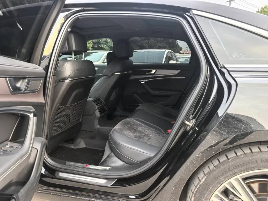 2021 Audi A6L 3.0T 340HP V6 7DCT,autocango,china used car exporter,china ev exporter,chinese used car exporter,chinese used ev exporter