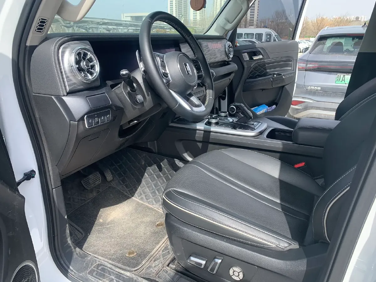 2023 Tank 300 2.0T 227HP L4 8AT,autocango,china used car exporter,china ev exporter,chinese used car exporter,chinese used ev exporter