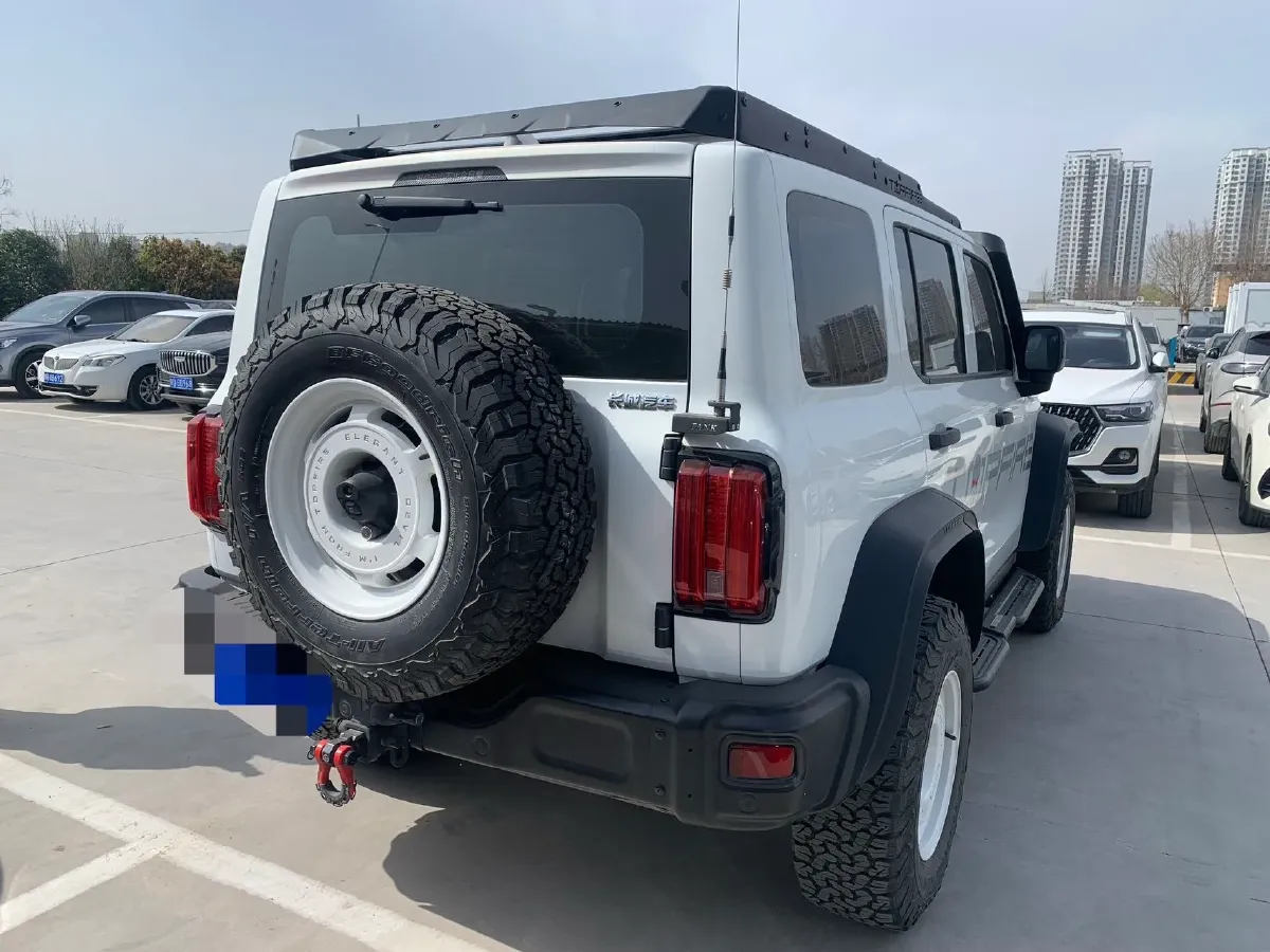 2023 Tank 300 2.0T 227HP L4 8AT,autocango,china used car exporter,china ev exporter,chinese used car exporter,chinese used ev exporter