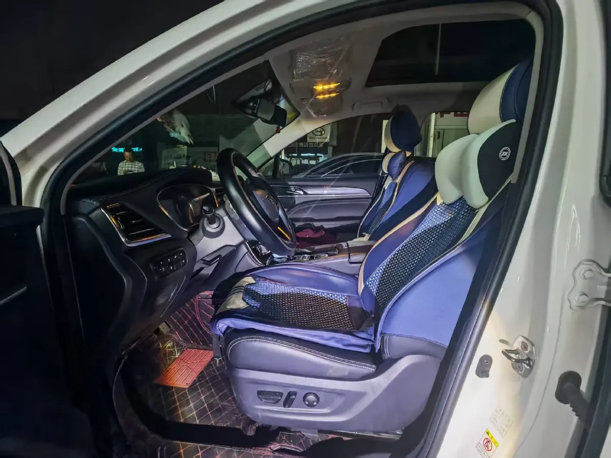 2021 GAC Trumpchi GS5 1.5T 169HP L4 6AT,autocango,china used car exporter,china ev exporter,chinese used car exporter,chinese used ev exporter