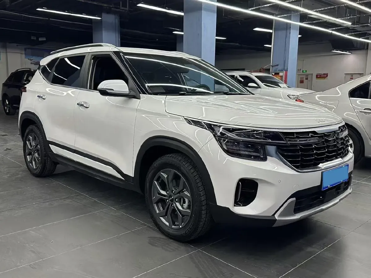 2023 Kia Seltos 1.5L 115HP L4 CVT,autocango,china used car exporter,china ev exporter,chinese used car exporter,chinese used ev exporter