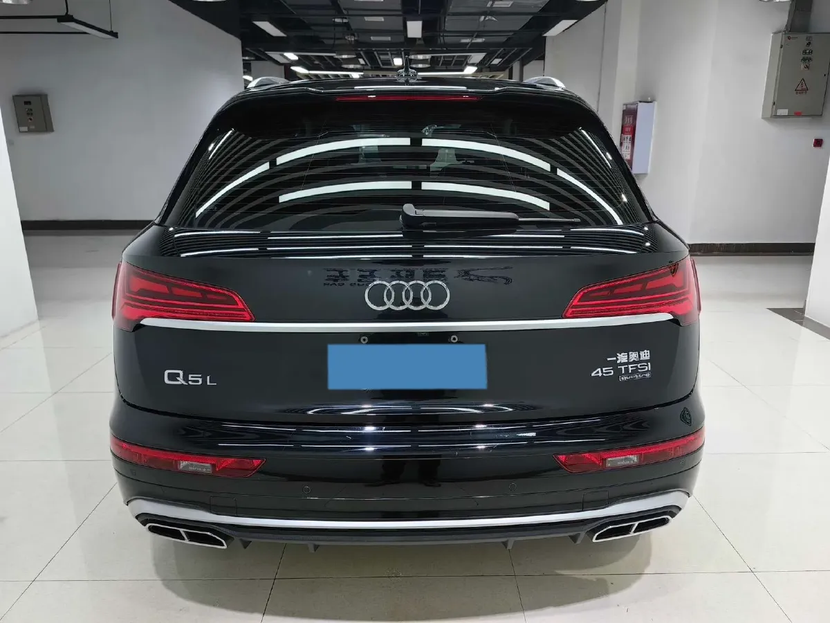 2022 Audi Q5L 2.0T 252HP L4 7DCT,autocango,china used car exporter,china ev exporter,chinese used car exporter,chinese used ev exporter