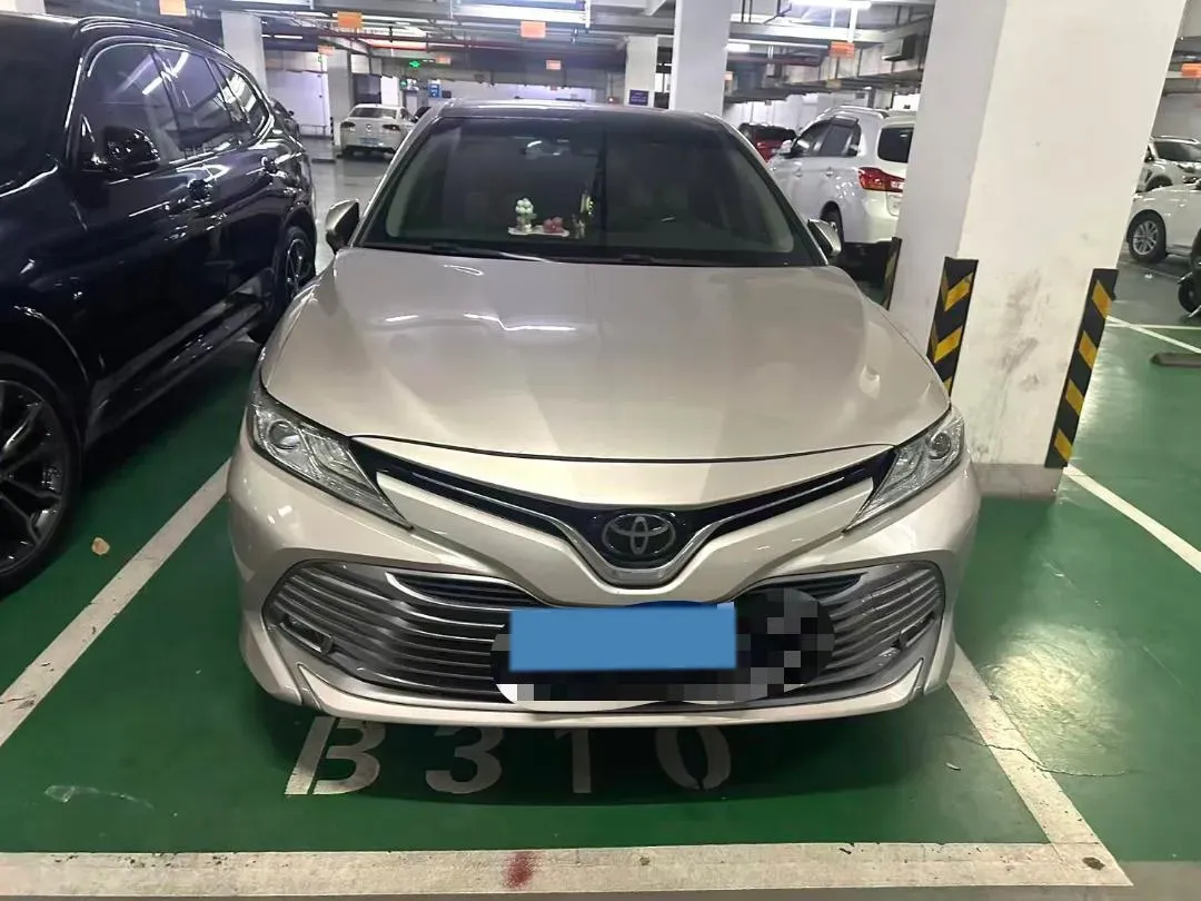 2018 Toyota Camry 2.5L 209HP L4 8AT,autocango,china used car exporter,china ev exporter,chinese used car exporter,chinese used ev exporter