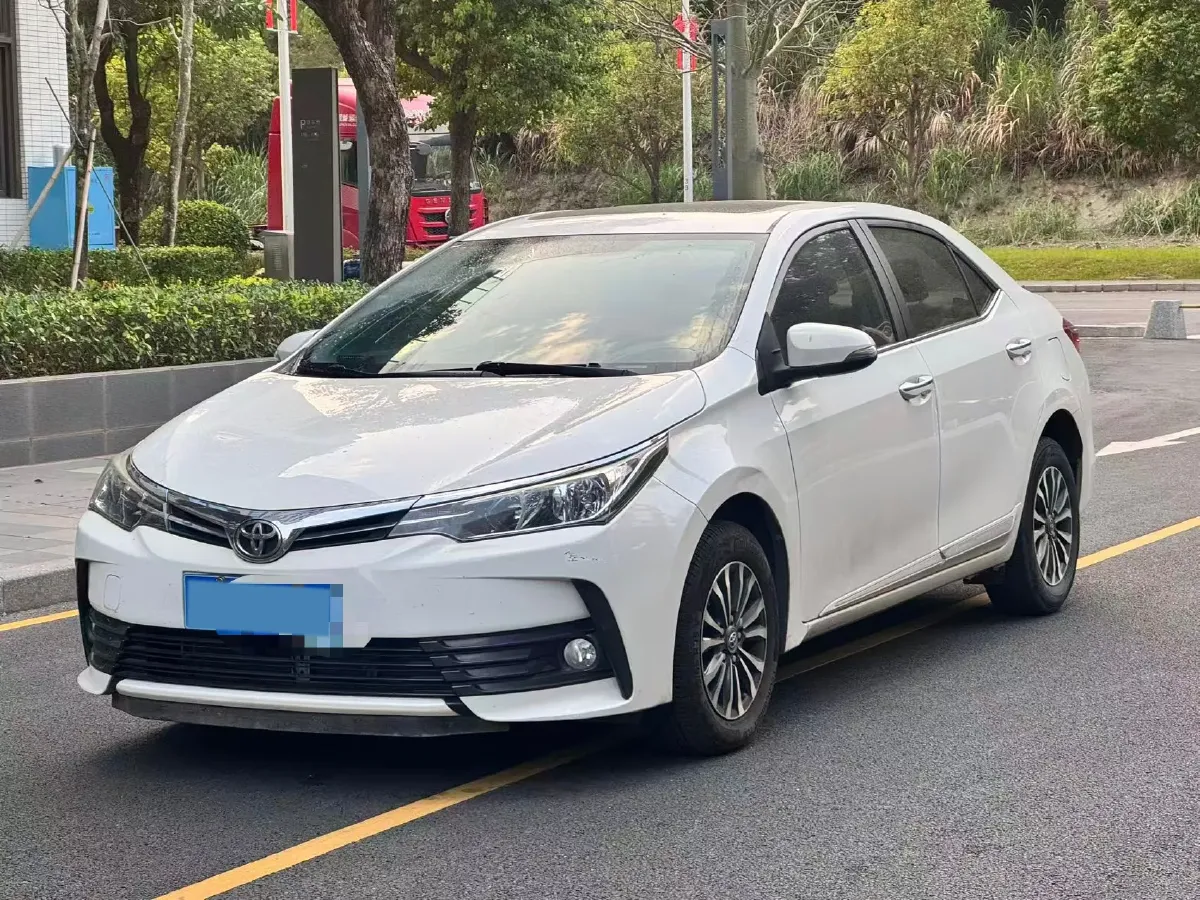 2017 Toyota Corolla 1.2T 116HP L4 6MT,autocango,china used car exporter,china ev exporter,chinese used car exporter,chinese used ev exporter
