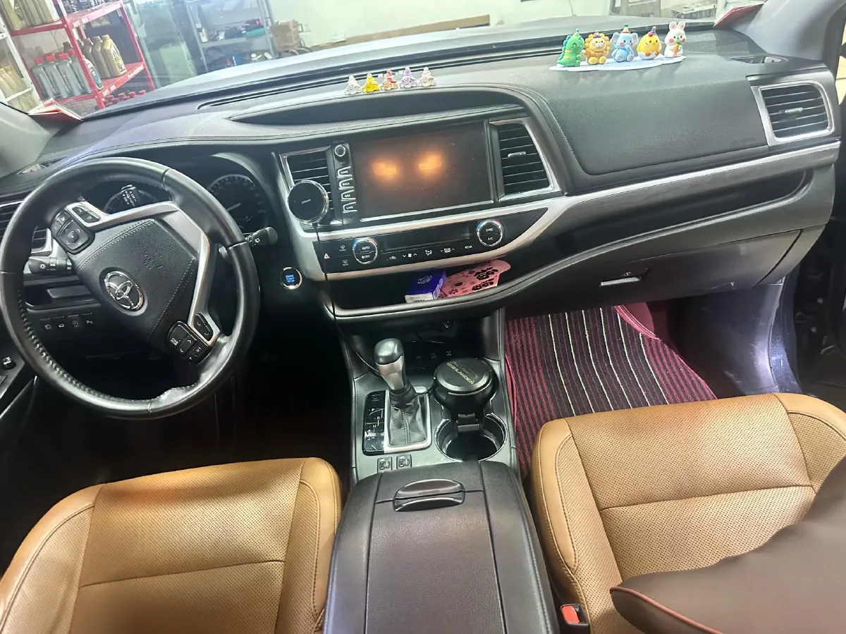 2019 HanTeng V7 1.5T 156HP L4 6AT,autocango,china used car exporter,china ev exporter,chinese used car exporter,chinese used ev exporter