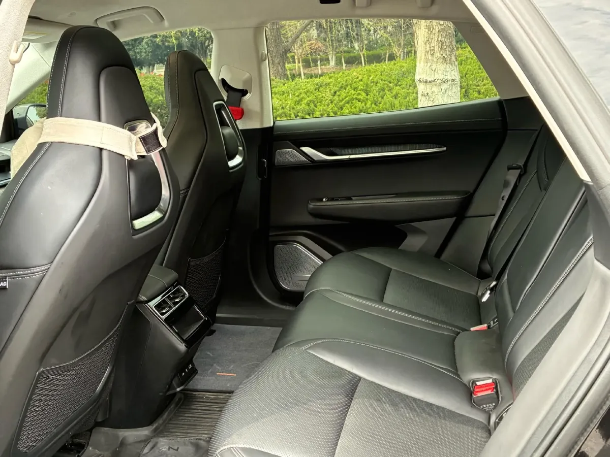 2022 Zeekr 001 BEV 86KWH,autocango,china used car exporter,china ev exporter,chinese used car exporter,chinese used ev exporter