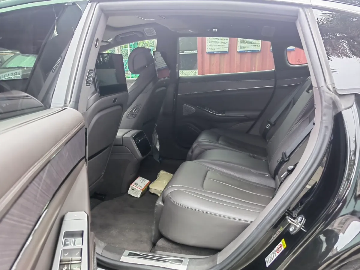 2024 Denza DenzaZ9 2.0T 207HP L4 E-CVT PHEV 38.5KWH,autocango,china used car exporter,china ev exporter,chinese used car exporter,chinese used ev exporter