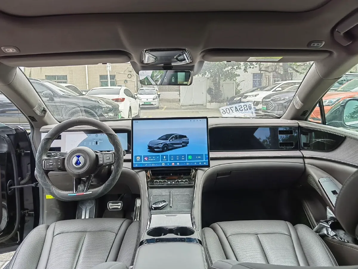 2024 Denza DenzaZ9 2.0T 207HP L4 E-CVT PHEV 38.5KWH,autocango,china used car exporter,china ev exporter,chinese used car exporter,chinese used ev exporter