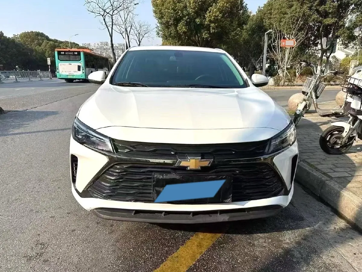 2023 Chevrolet Monza 1.5L 113HP L4 6DCT,autocango,china used car exporter,china ev exporter,chinese used car exporter,chinese used ev exporter