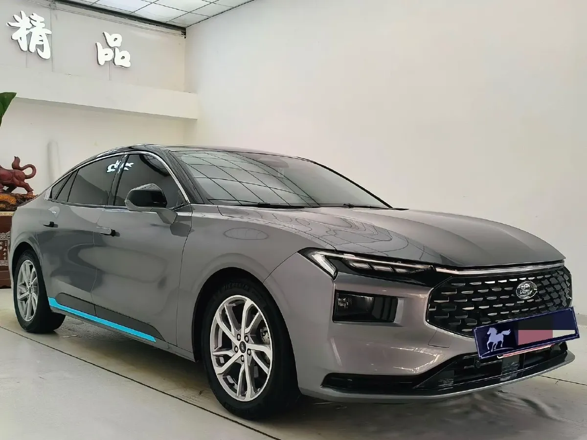 2022 Ford Mondeo 2.0T 238HP L4 8AT,autocango,china used car exporter,china ev exporter,chinese used car exporter,chinese used ev exporter