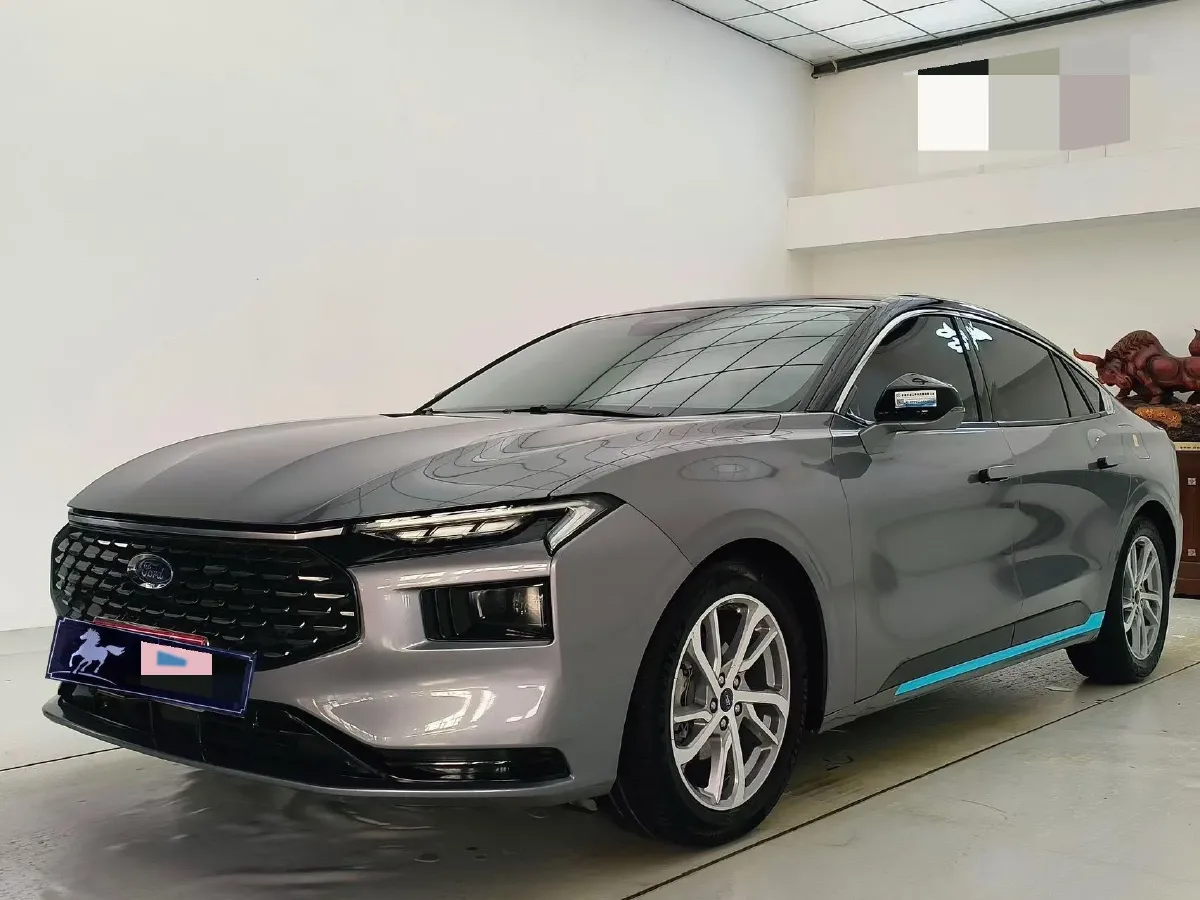2022 Ford Mondeo 2.0T 238HP L4 8AT,autocango,china used car exporter,china ev exporter,chinese used car exporter,chinese used ev exporter