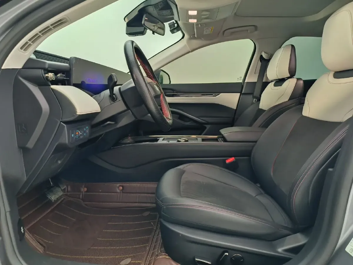 2022 Ford Mondeo 2.0T 238HP L4 8AT,autocango,china used car exporter,china ev exporter,chinese used car exporter,chinese used ev exporter