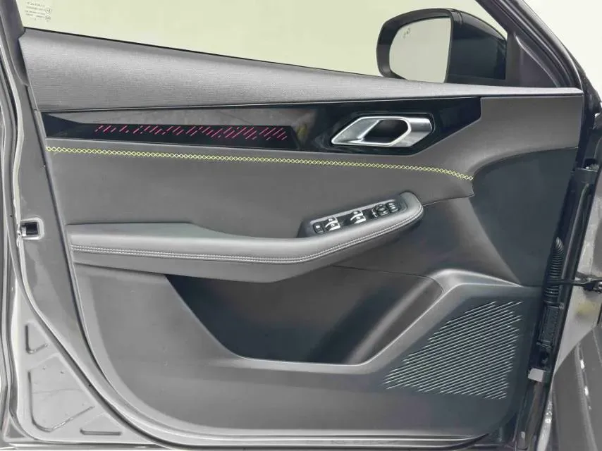 2025 LYNK&CO 03 1.5T 181HP L4 7DCT,autocango,china used car exporter,china ev exporter,chinese used car exporter,chinese used ev exporter