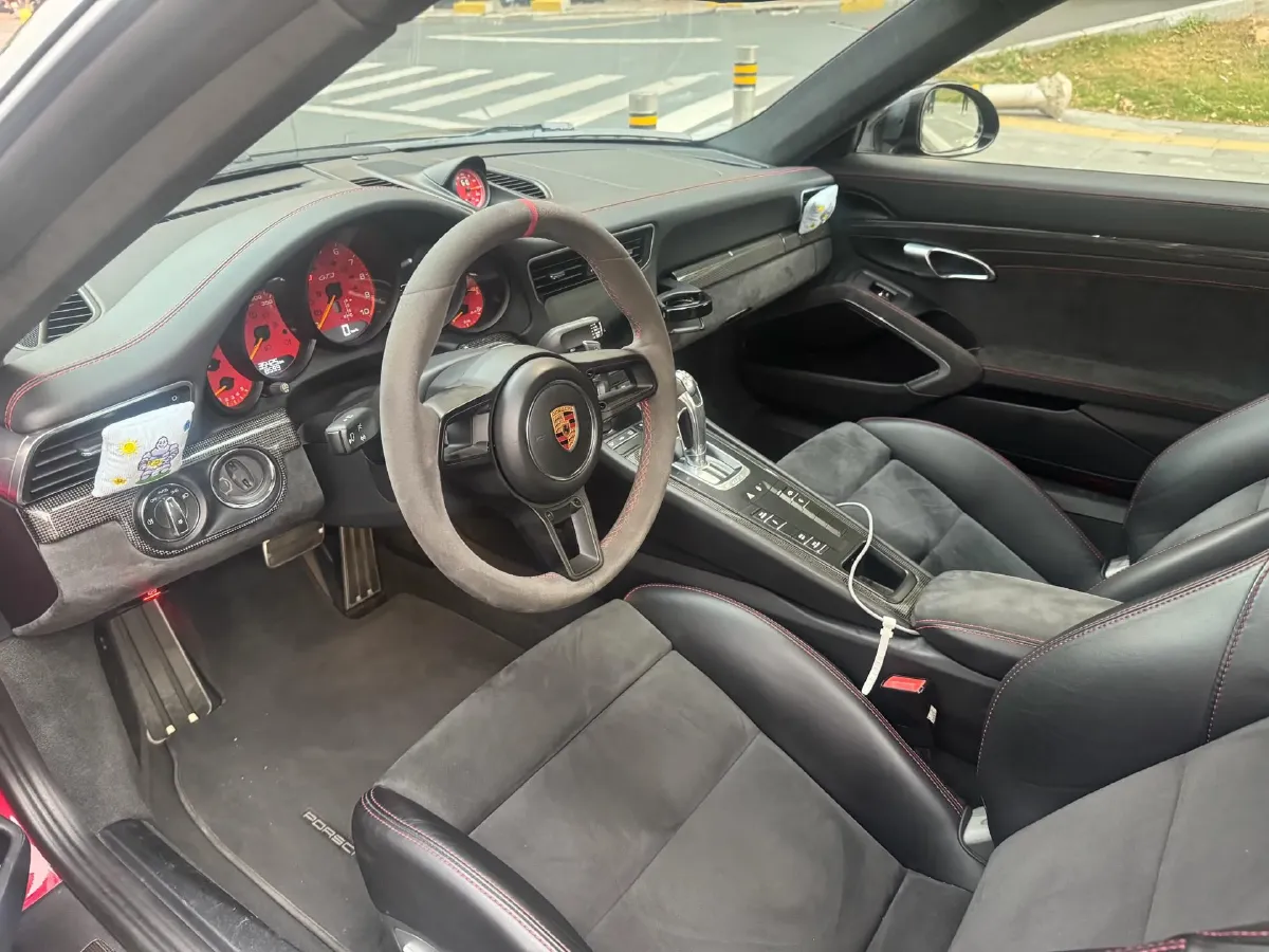 2018 Porsche 911 4.0L 500HP H6 7DCT,autocango,china used car exporter,china ev exporter,chinese used car exporter,chinese used ev exporter