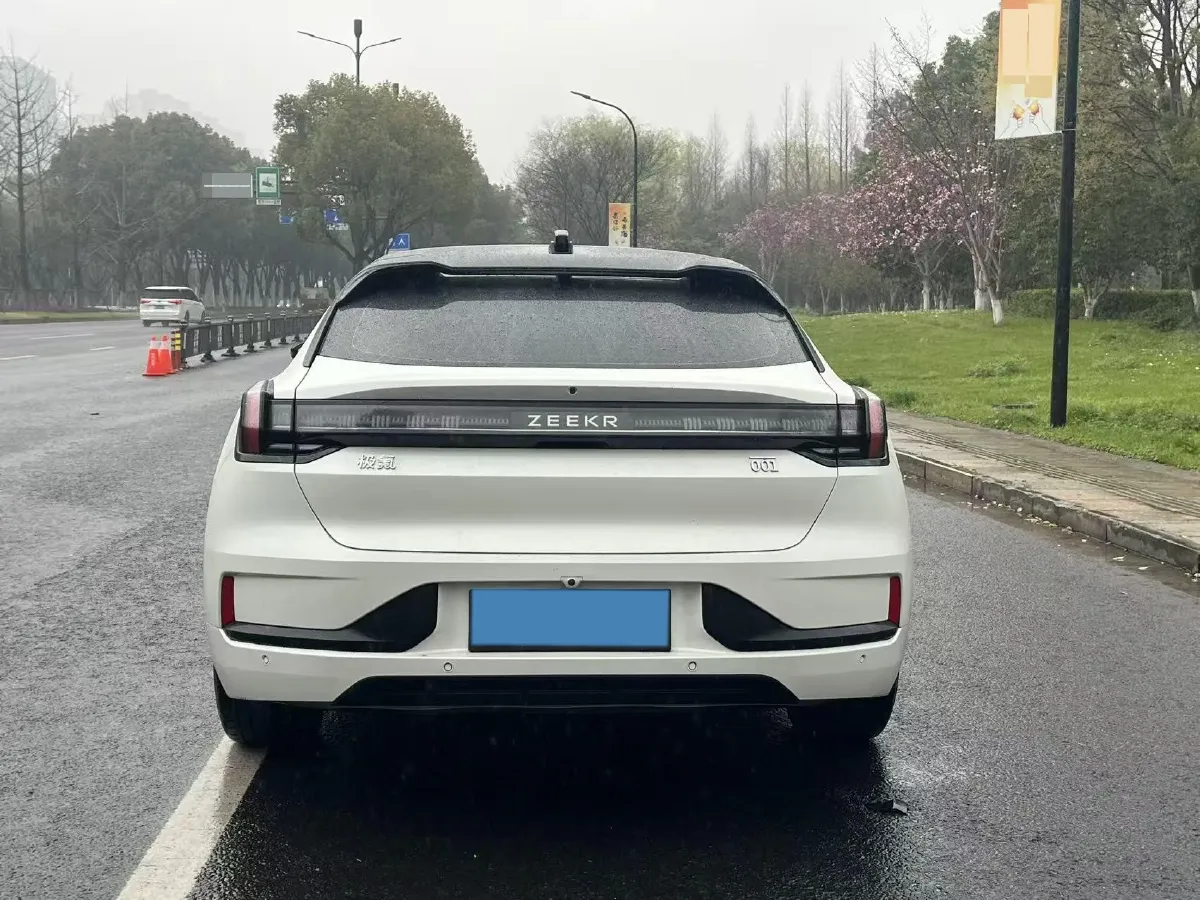 2023 Zeekr 001 BEV 86KWH,autocango,china used car exporter,china ev exporter,chinese used car exporter,chinese used ev exporter
