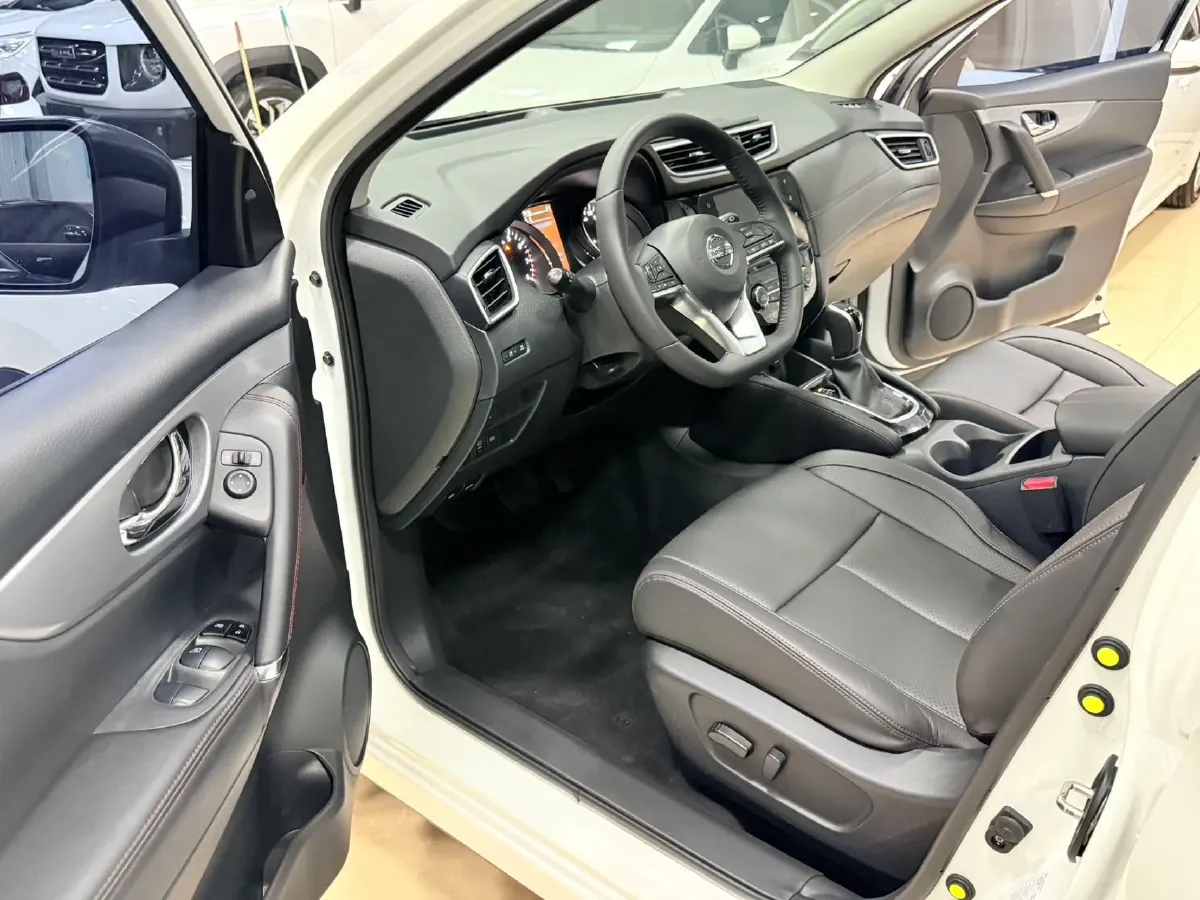 2022 Nissan Qashqai 2.0L 151HP L4 CVT,autocango,china used car exporter,china ev exporter,chinese used car exporter,chinese used ev exporter