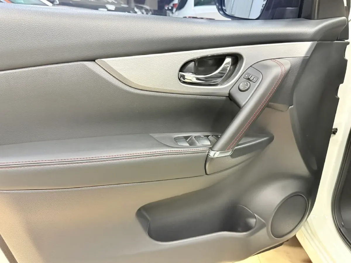 2022 Nissan Qashqai 2.0L 151HP L4 CVT,autocango,china used car exporter,china ev exporter,chinese used car exporter,chinese used ev exporter