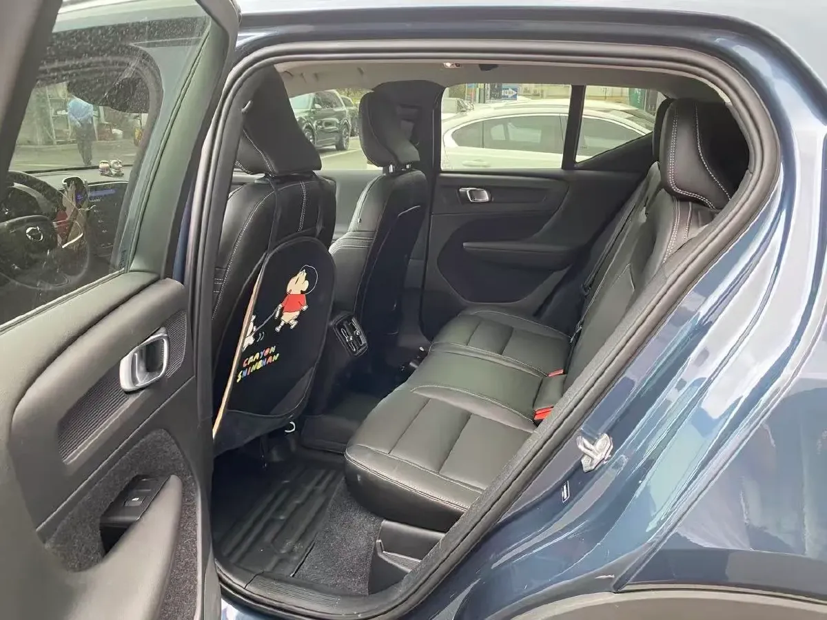 2021 Volvo XC40 2.0T 190HP L4 8AT,autocango,china used car exporter,china ev exporter,chinese used car exporter,chinese used ev exporter