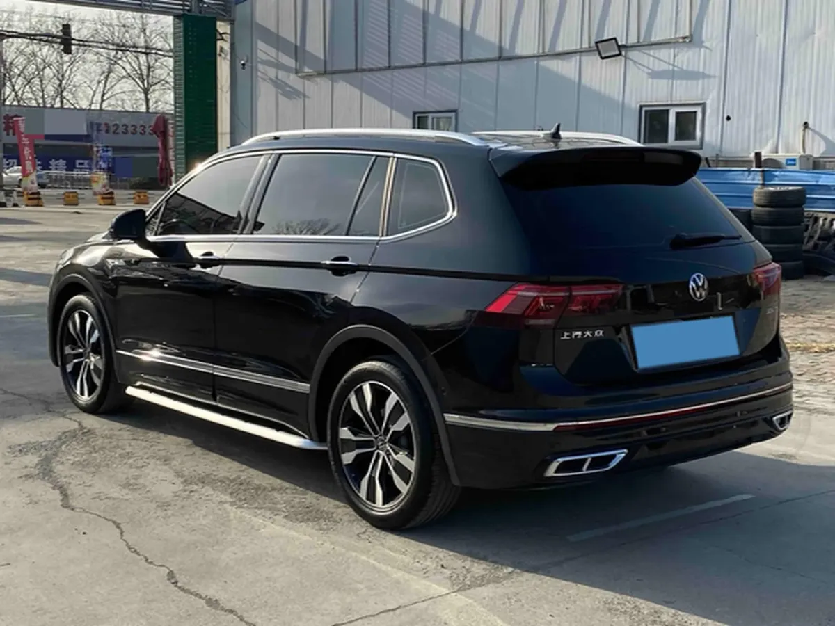 2024 Volkswagen Tiguan L 2.0T 186HP L4 7DCT,autocango,china used car exporter,china ev exporter,chinese used car exporter,chinese used ev exporter