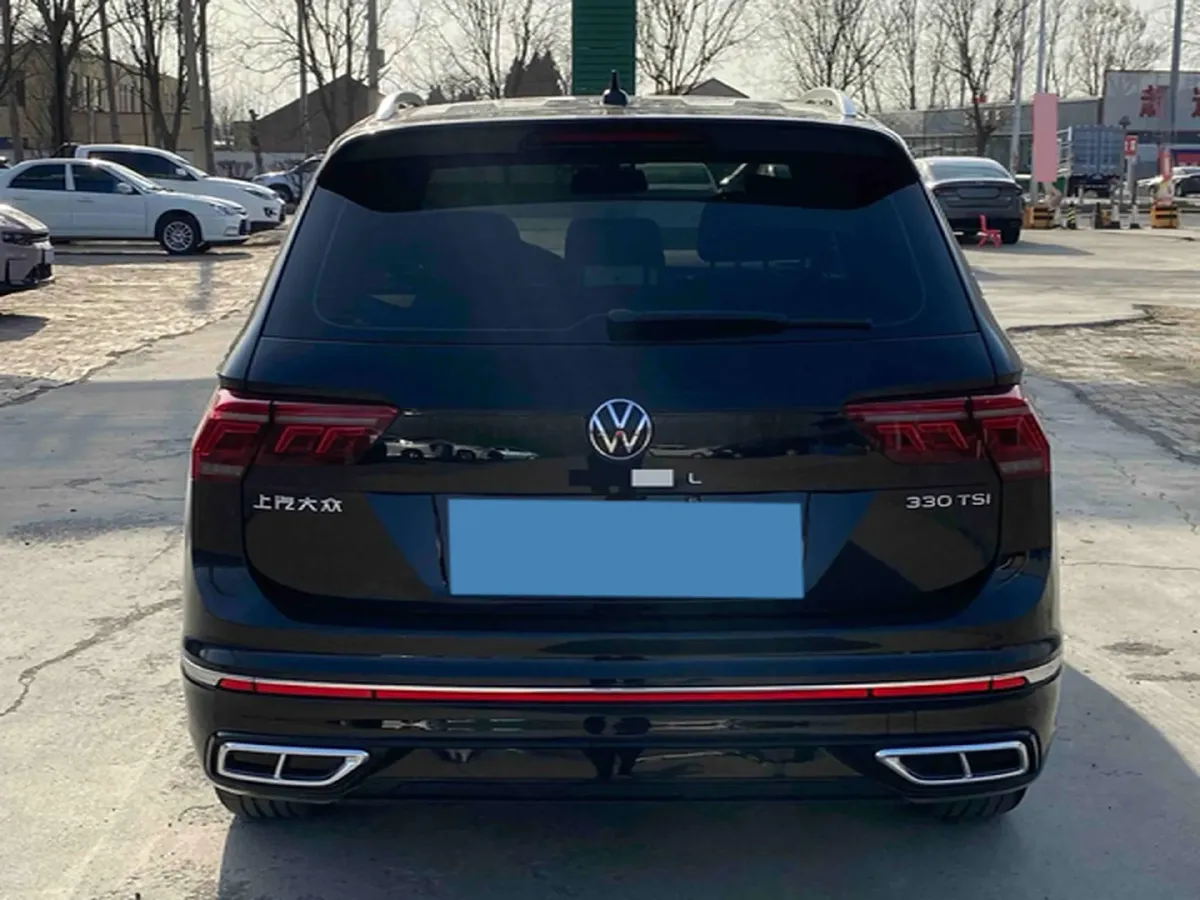 2024 Volkswagen Tiguan L 2.0T 186HP L4 7DCT,autocango,china used car exporter,china ev exporter,chinese used car exporter,chinese used ev exporter