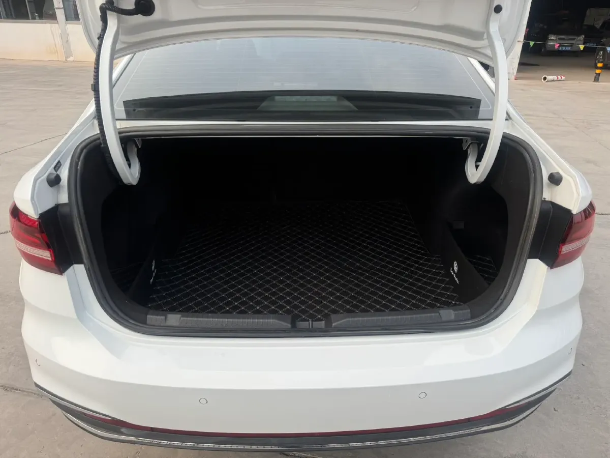 2023 Volkswagen Lavida 1.5L 110HP L4 6AT,autocango,china used car exporter,china ev exporter,chinese used car exporter,chinese used ev exporter