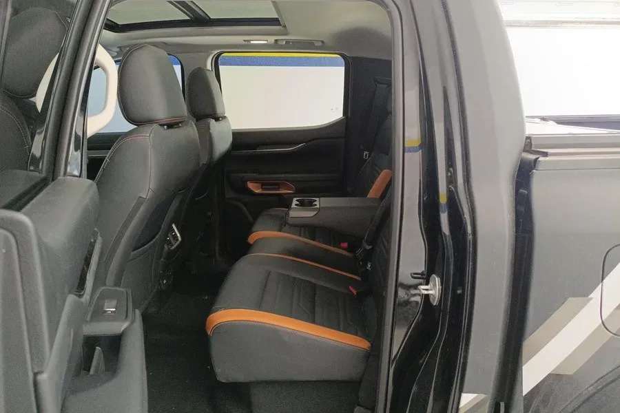 2023 Ford Ranger 2.3T 258HP L4 8AT,autocango,china used car exporter,china ev exporter,chinese used car exporter,chinese used ev exporter