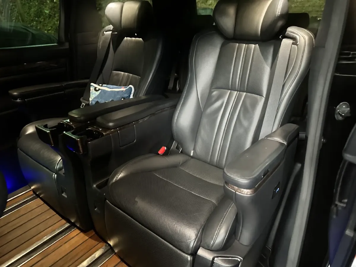 2019 Toyota Vellfire 2.5L 117HP L4 E-CVT Hybrid,autocango,china used car exporter,china ev exporter,chinese used car exporter,chinese used ev exporter