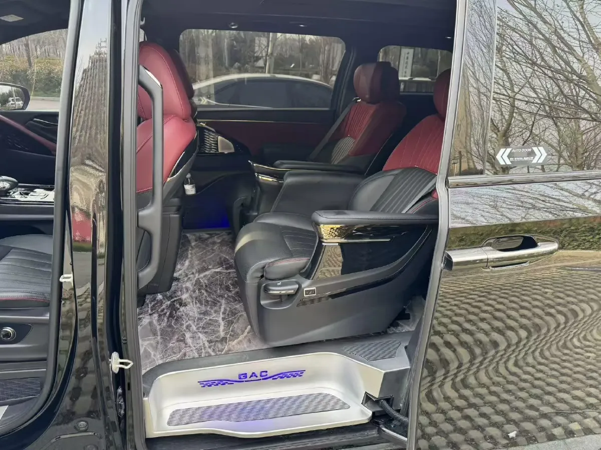 2023 GAC Trumpchi M8 2.0T 252HP L4 8AT,autocango,china used car exporter,china ev exporter,chinese used car exporter,chinese used ev exporter