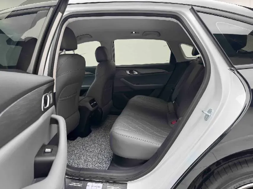 2025 Geely Galaxy A7 1.5L 112HP L4 1DHT PHEV,autocango,china used car exporter,china ev exporter,chinese used car exporter,chinese used ev exporter