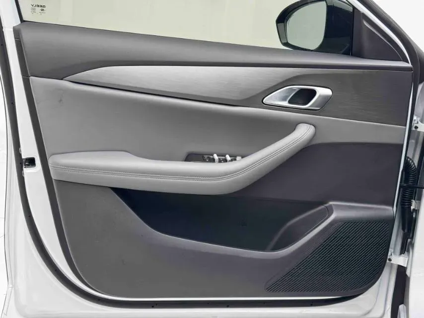 2025 Geely Galaxy A7 1.5L 112HP L4 1DHT PHEV,autocango,china used car exporter,china ev exporter,chinese used car exporter,chinese used ev exporter