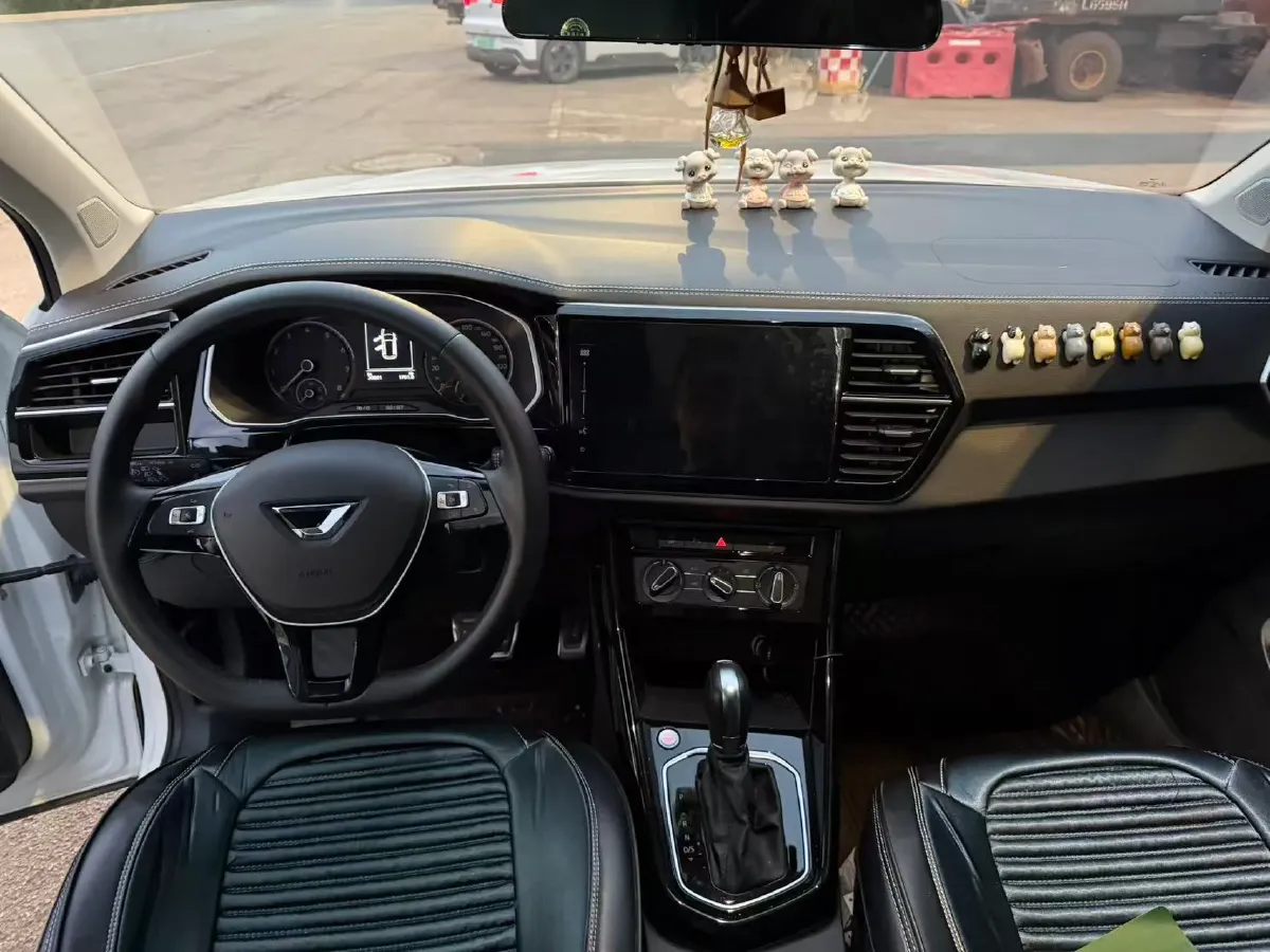 2021 Jetta VS7 1.4T 150HP L4 6AT,autocango,china used car exporter,china ev exporter,chinese used car exporter,chinese used ev exporter