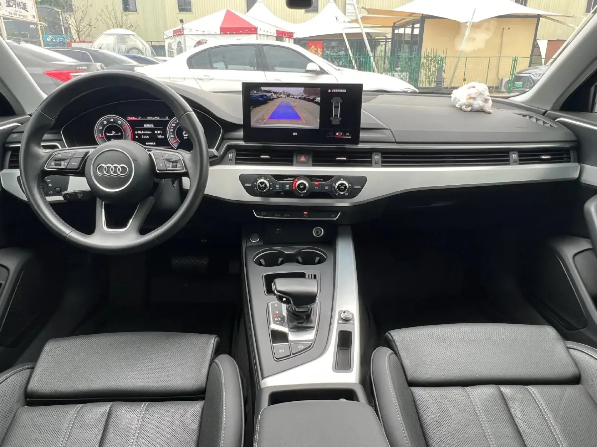 2020 Audi A4L 2.0T 190HP L4 7DCT,autocango,china used car exporter,china ev exporter,chinese used car exporter,chinese used ev exporter