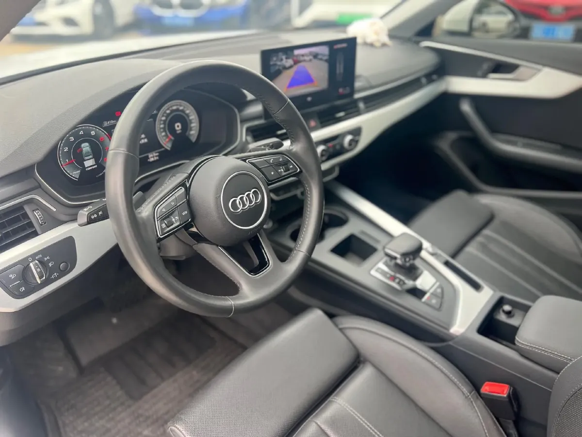 2020 Audi A4L 2.0T 190HP L4 7DCT,autocango,china used car exporter,china ev exporter,chinese used car exporter,chinese used ev exporter
